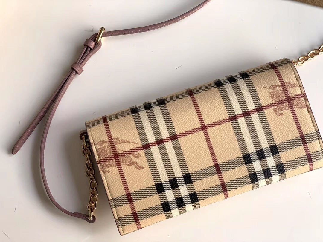 Burberry Horseferry Crossbody Bag 21x12x3cm