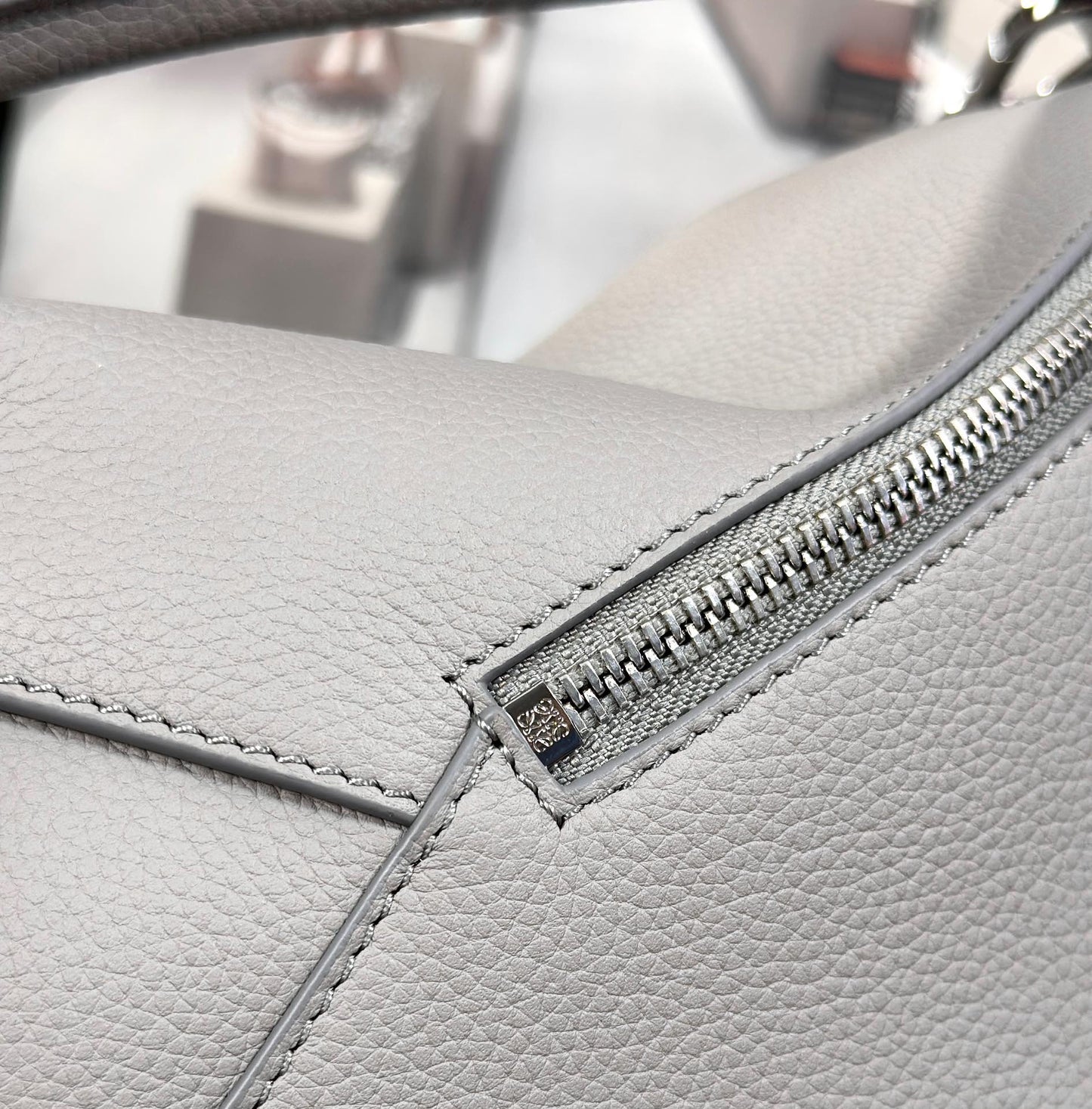 LOEWE Jonathan Anderson Puzzle Edge Crossbody Bag White, 24*10.5*16cm