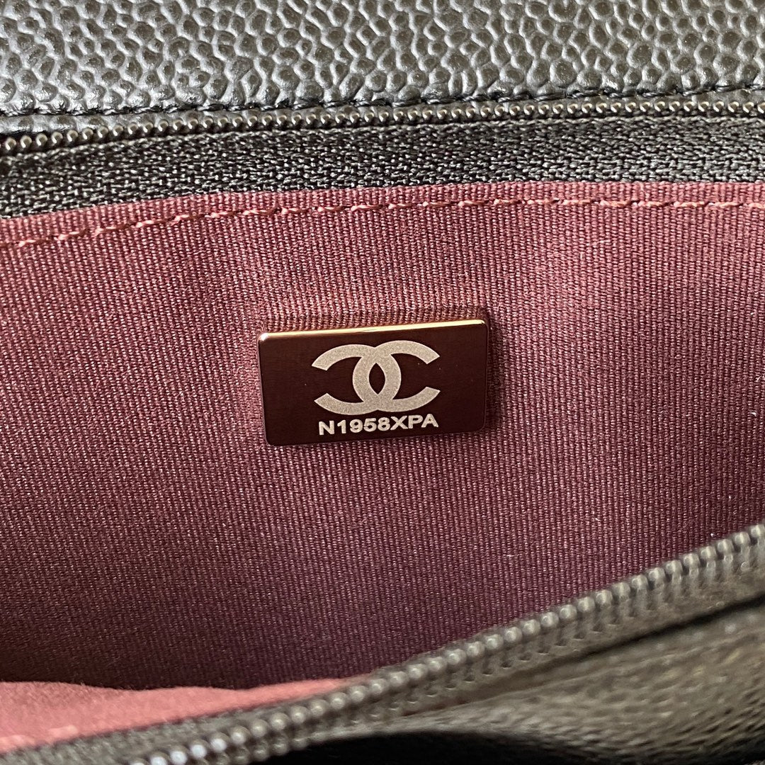 Chanel Woc caviar Silver hardware bag