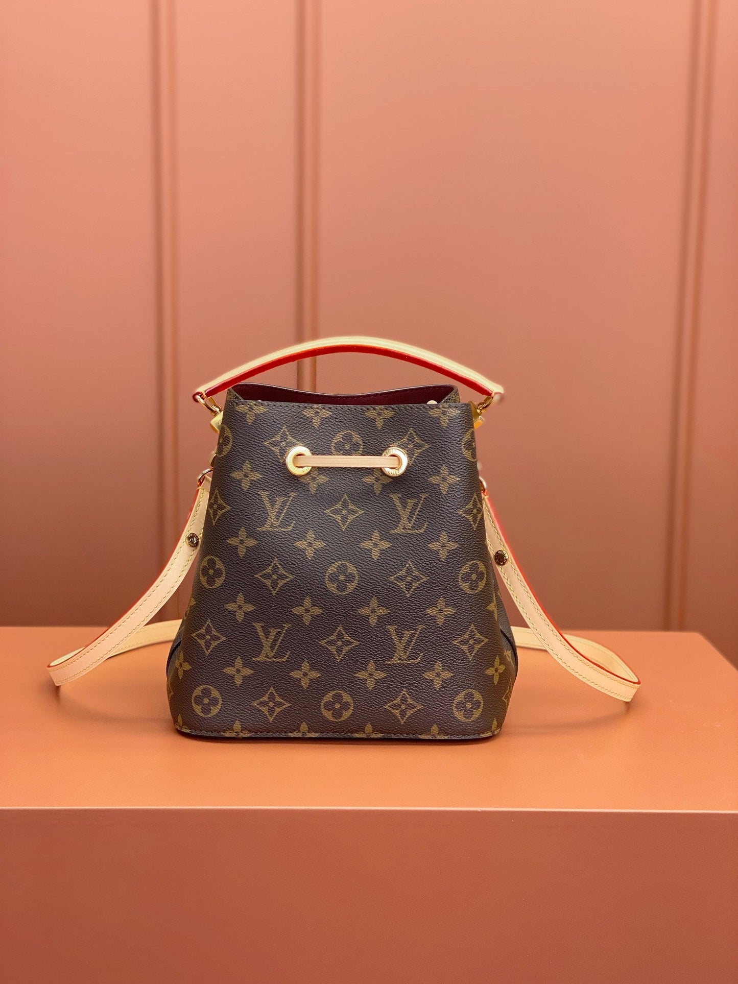 Louis Vuitton NÉONOÉ BB 20x20x13cm