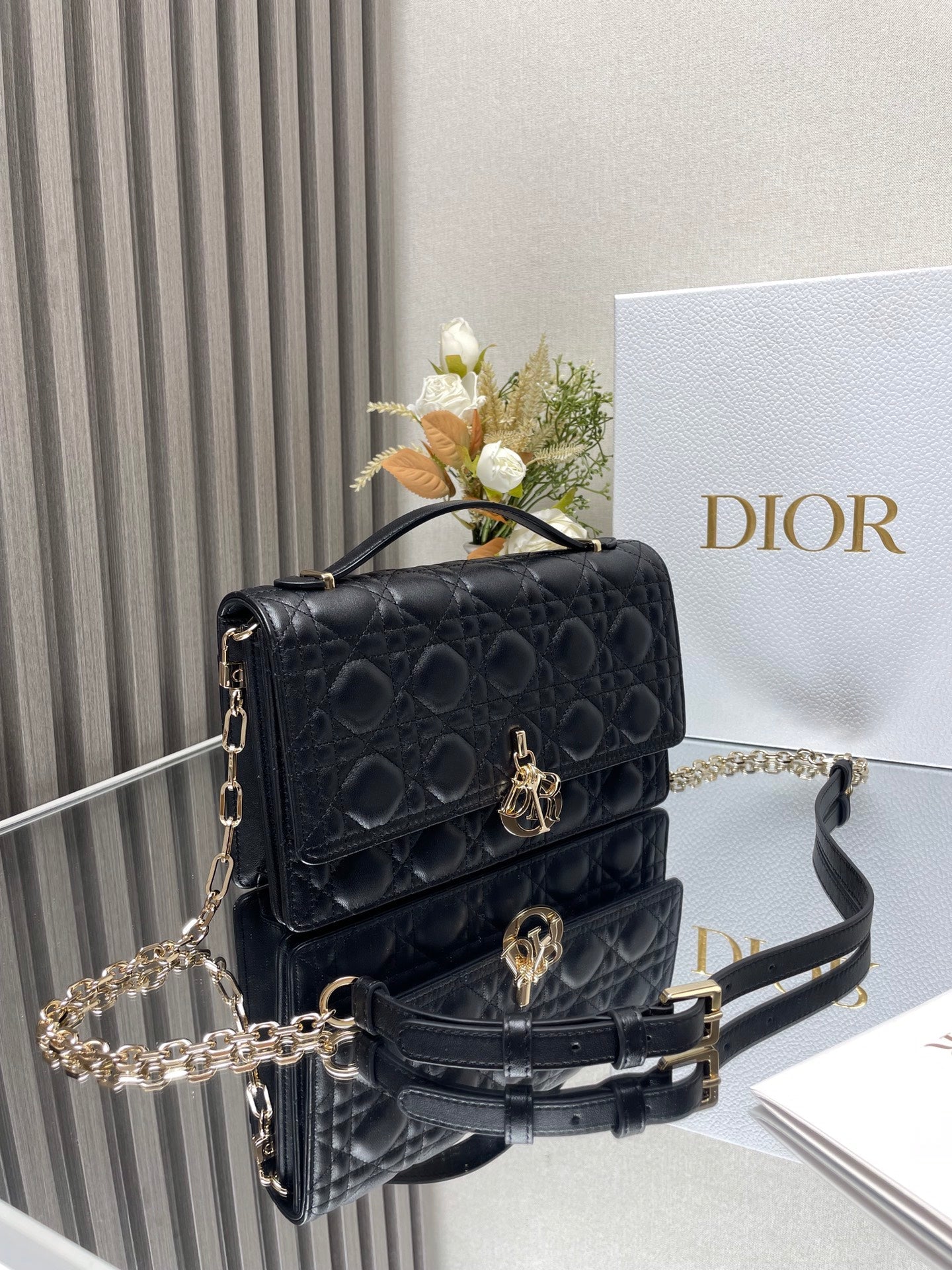 Miss Dior Lady Medium Black Purse Bag M0605, 24 x 14 x 7.5 CM