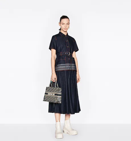 SMALL D BOOK TOTE Blue D Oblique Embroidery (26.5 x 21 x 14 cm)