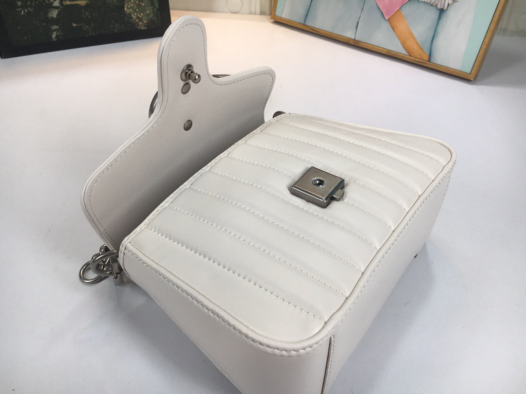 GC330   8.3x6.1x3.2inch