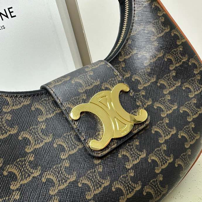 Celine Triomphe Ava Bag 23x13.5x6cm