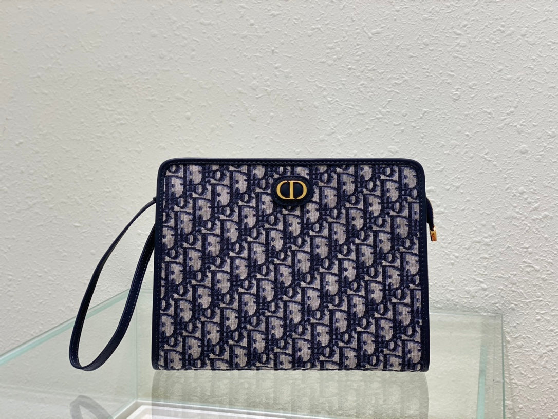 Dior Montaigne pouch Bag 26×19.5×7cm