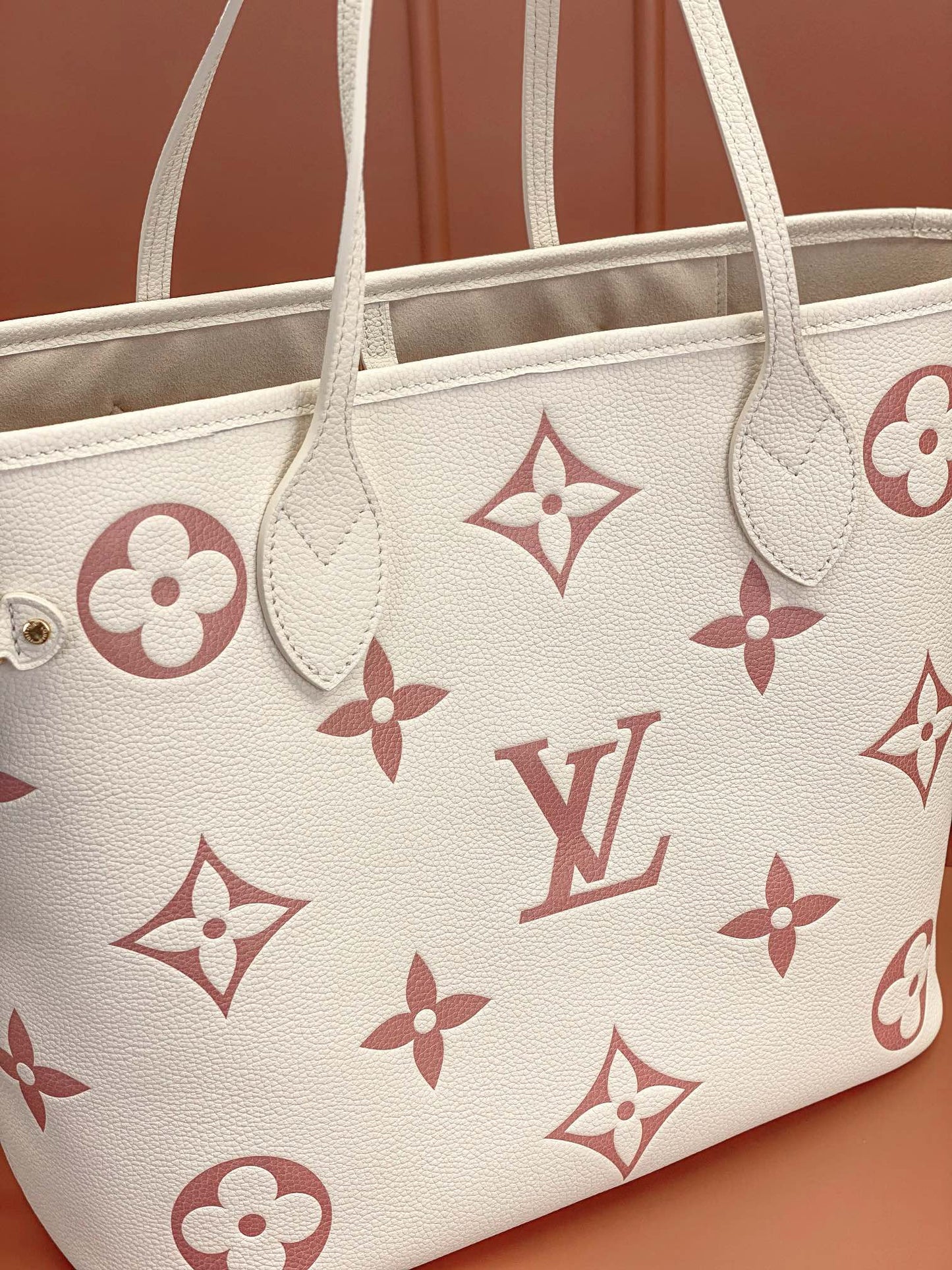 Louis Vuitton LV M21579 Neverfull MM Bag 31x28x14cm White