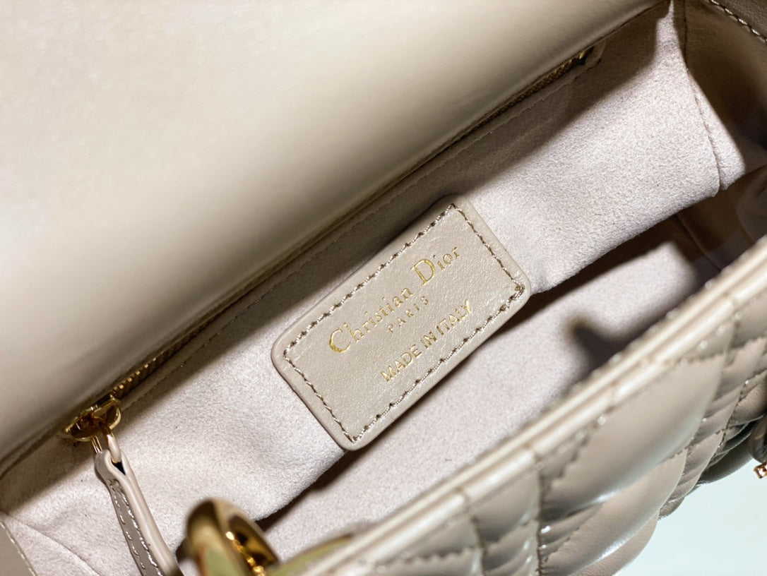 Lady Dior Bag Latte Cannage Lambskin Bag 17x15x7cm