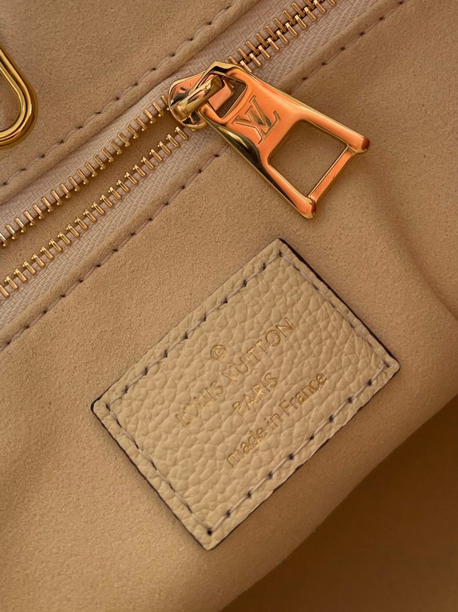 Louis Vuitton onthego tote shopping bag small handbags strap shoulder beige M45654