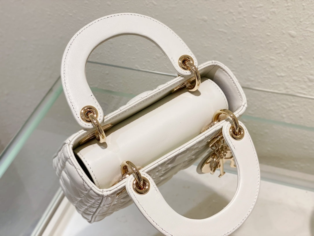 Lady Dior Bag Latte Cannage Lambskin Bag White 17x15x7cm