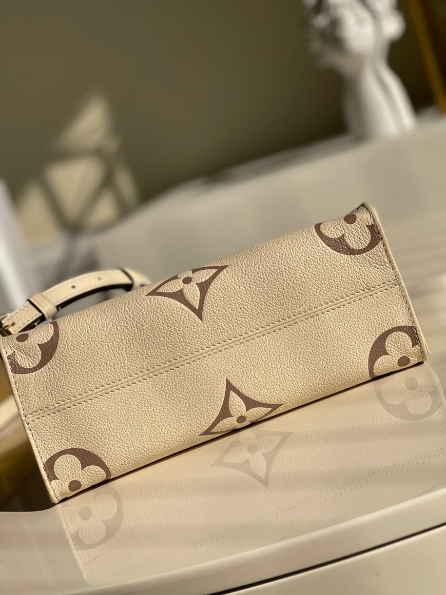 Louis Vuitton onthego tote shopping bag small handbags strap shoulder beige M45654