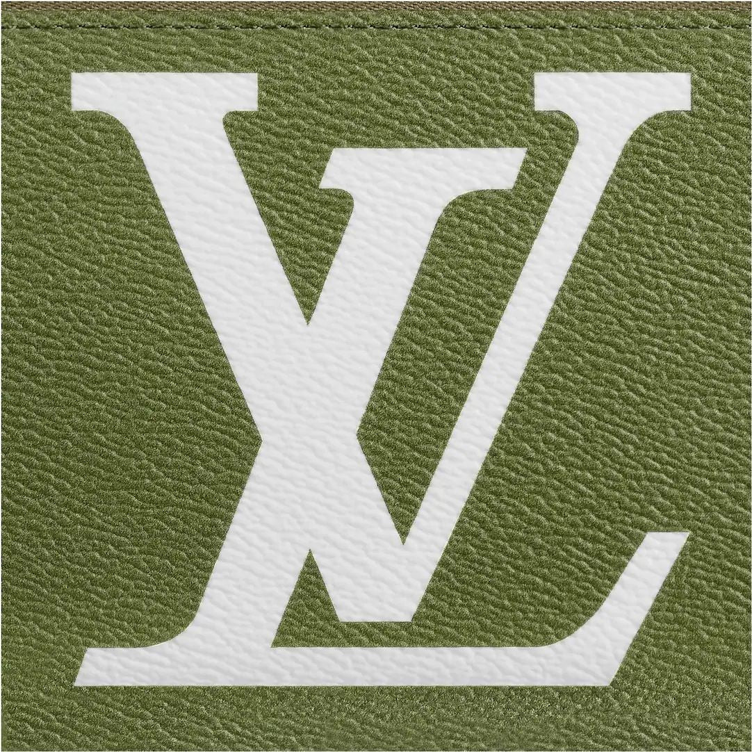 L M67549 Zippy Wallet