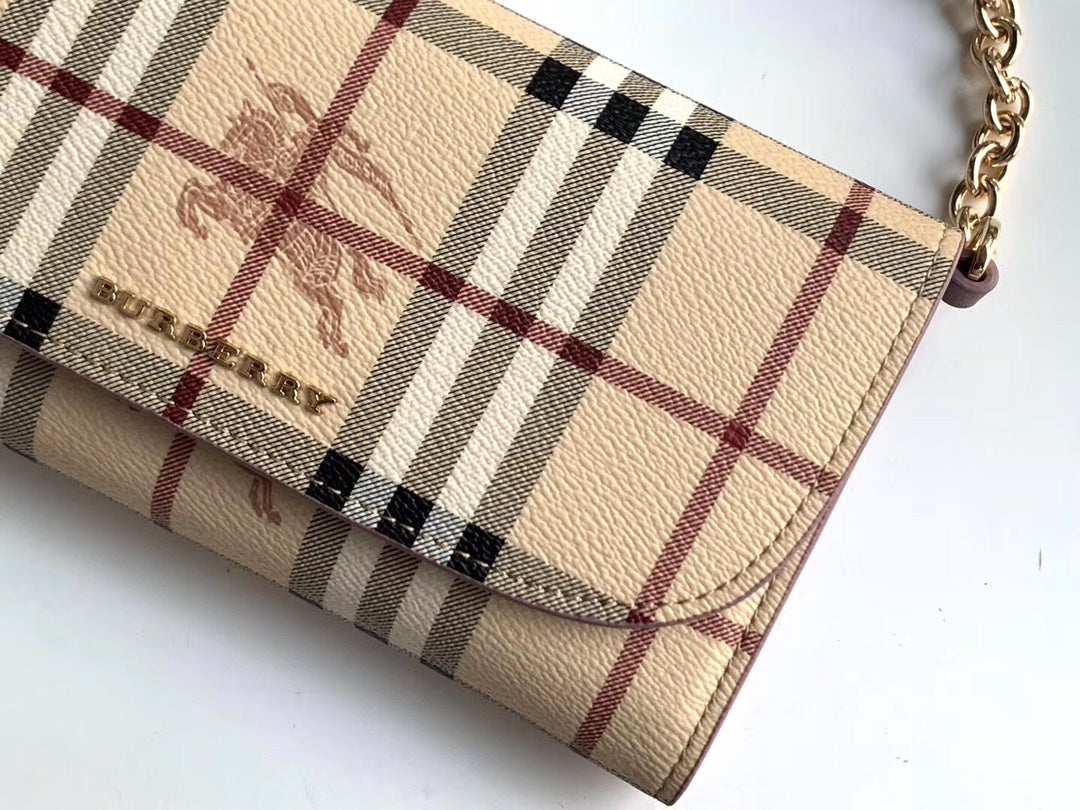 Burberry Horseferry Crossbody Bag 21x12x3cm