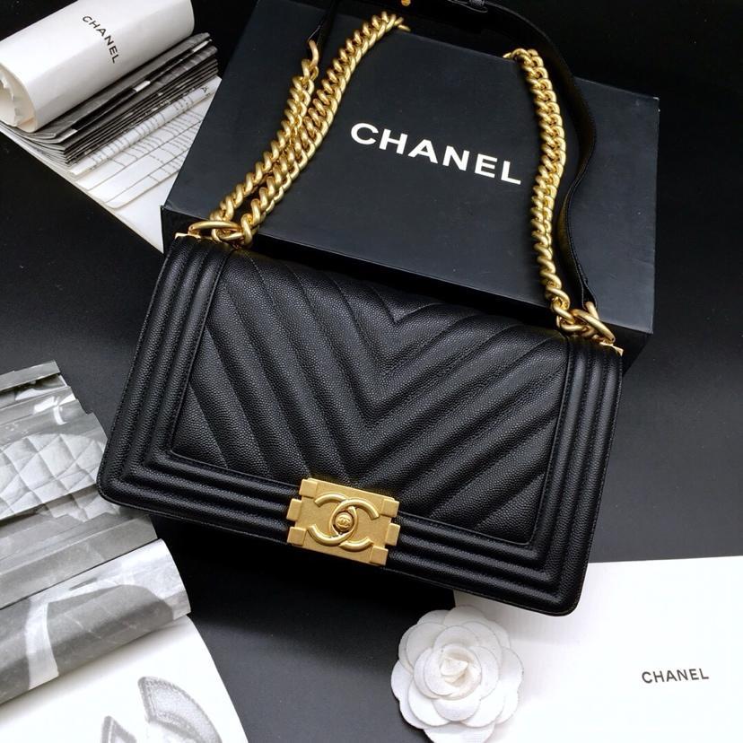 CC 25.5cm Boy Handbag Black Grained Calfskin Gold Tone Metal Caviar leather