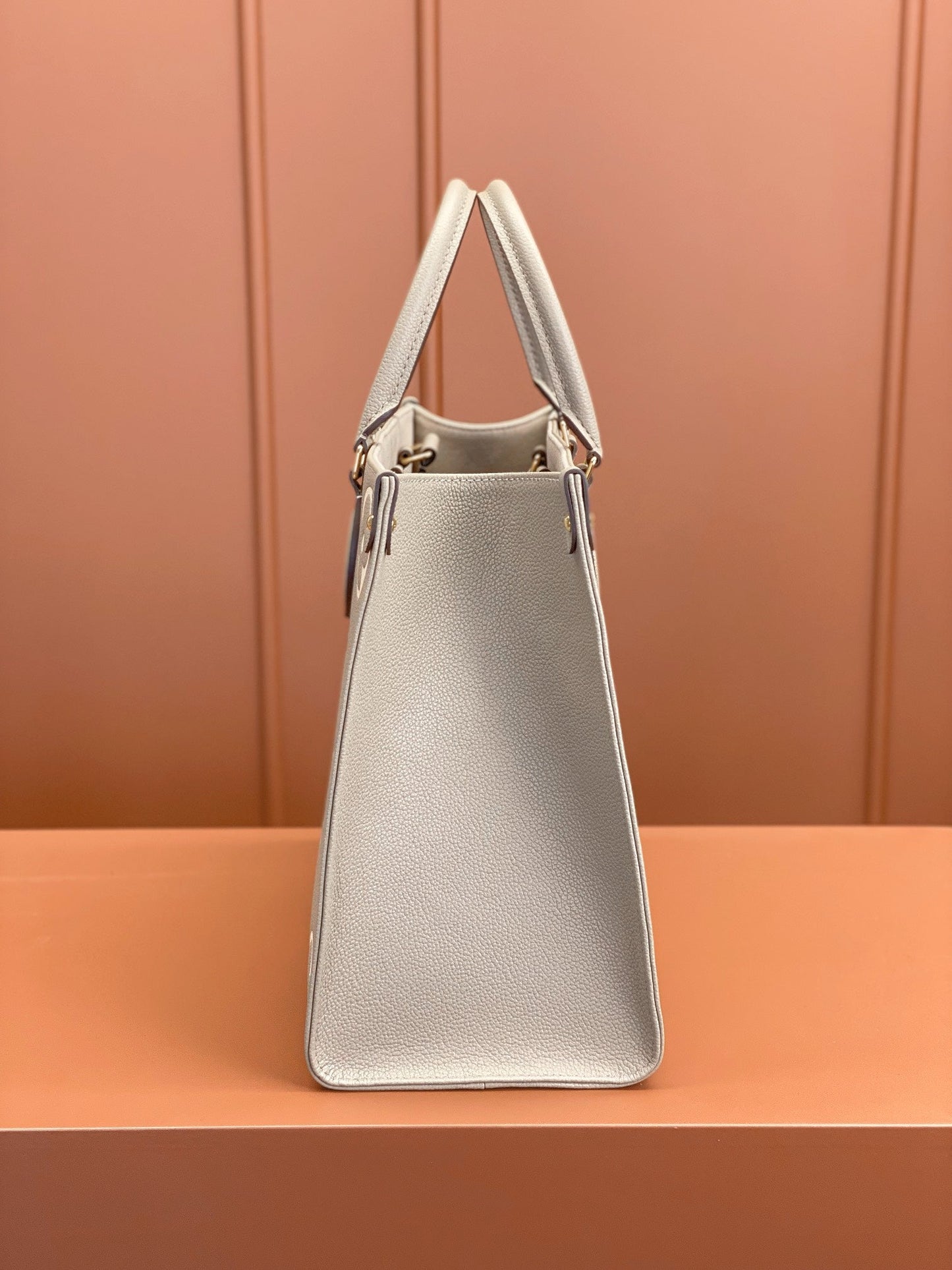Louis Vuitton LV  M45494 OnTheGo MM Bag 35x27x14cm Grey