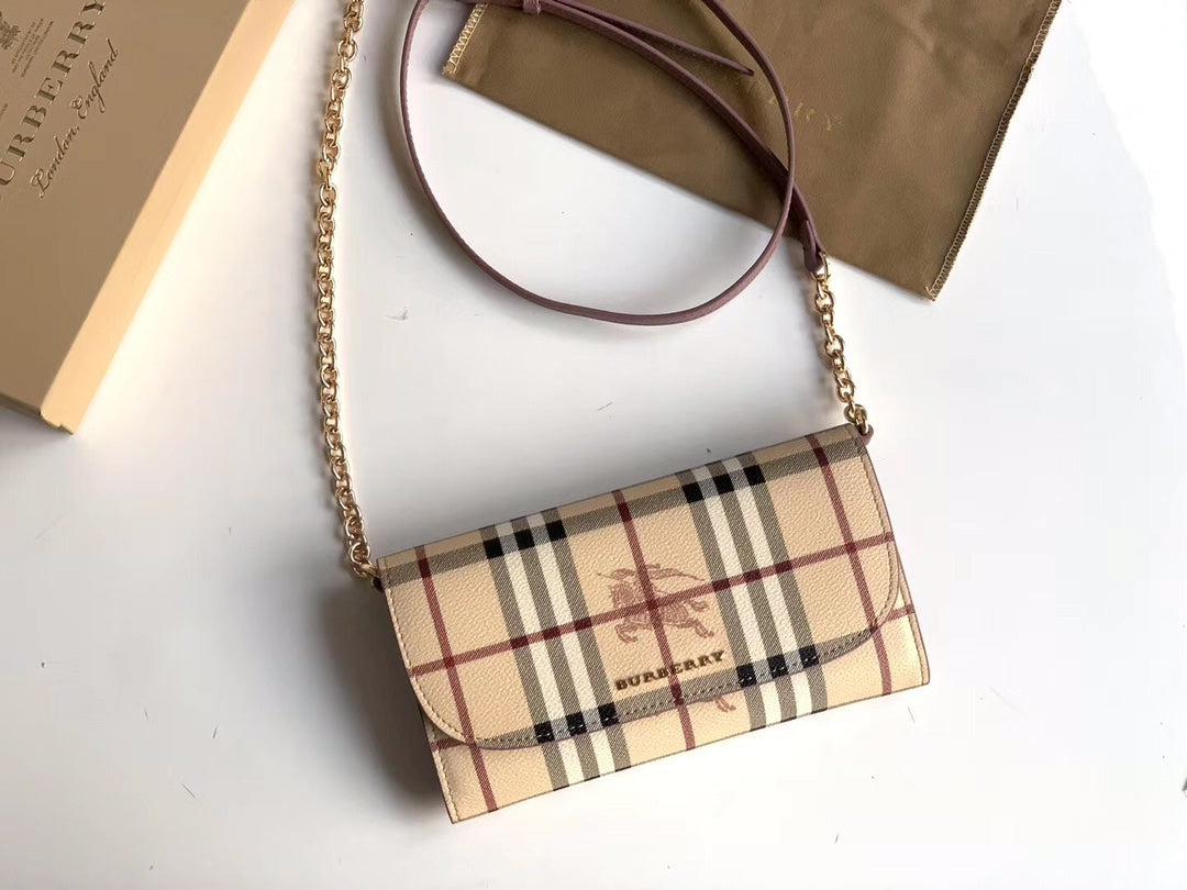 Burberry Horseferry Crossbody Bag 21x12x3cm