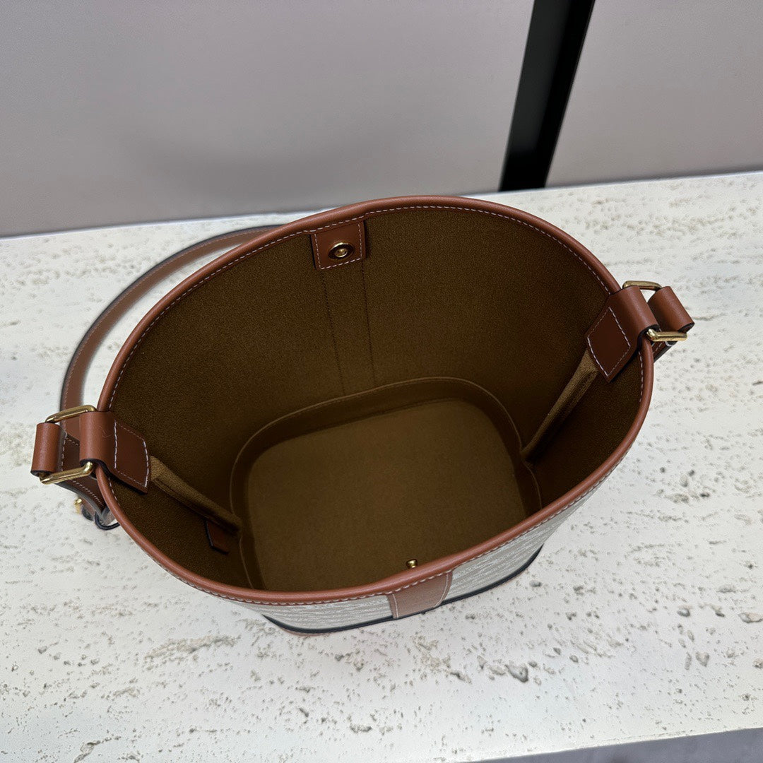 Celine CanvasTriomphe Totebag, 18 X 22 X 13CM