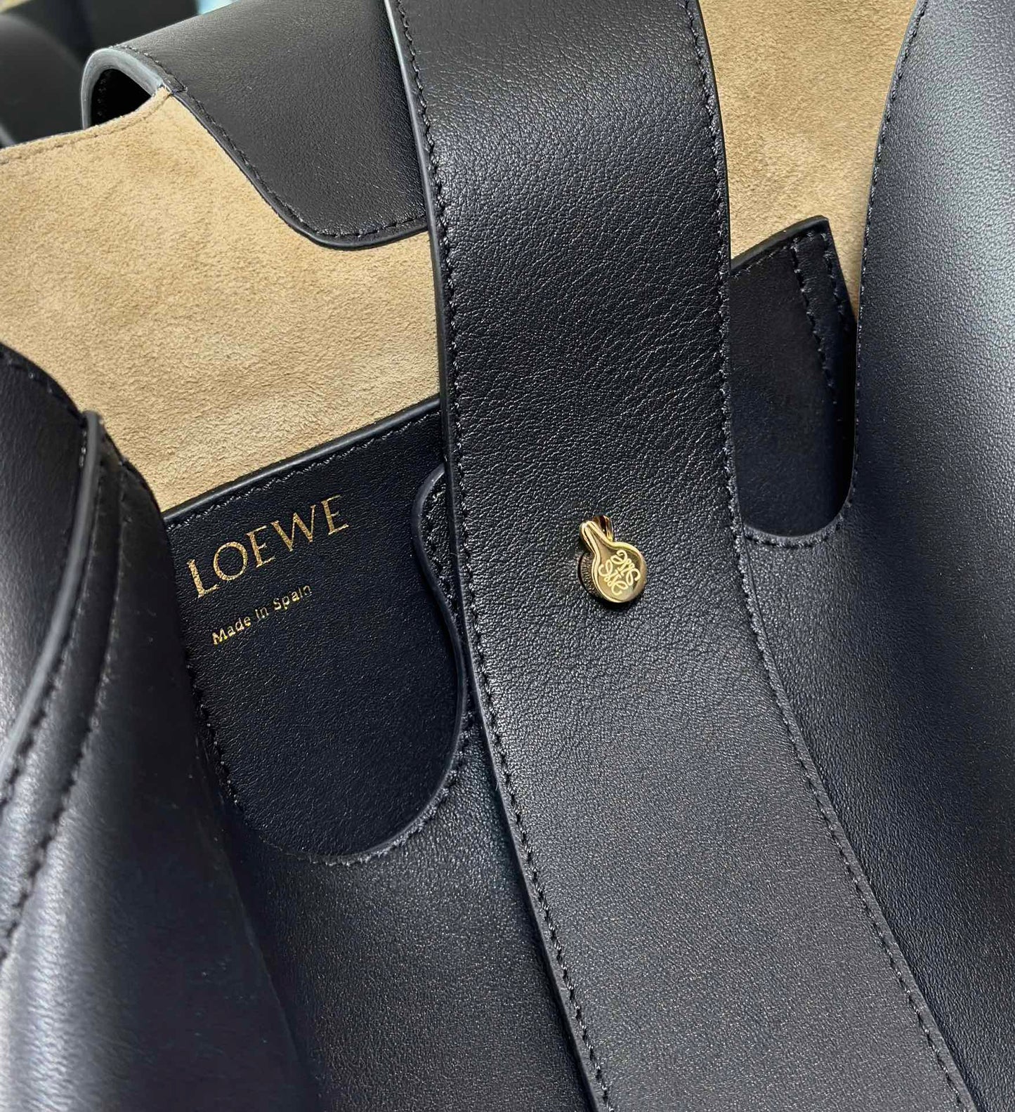 LOEWE 24SS Pebble Bucket Tote Bag, 24.5*23.5*28cm