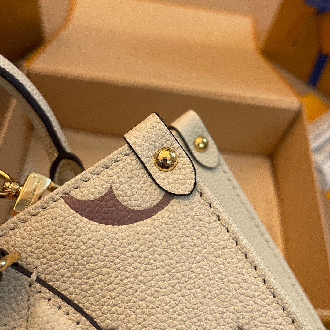 Louis Vuitton Sac Plat Giant Bicolor Monogram Handbag, 25*19*11.5 CM