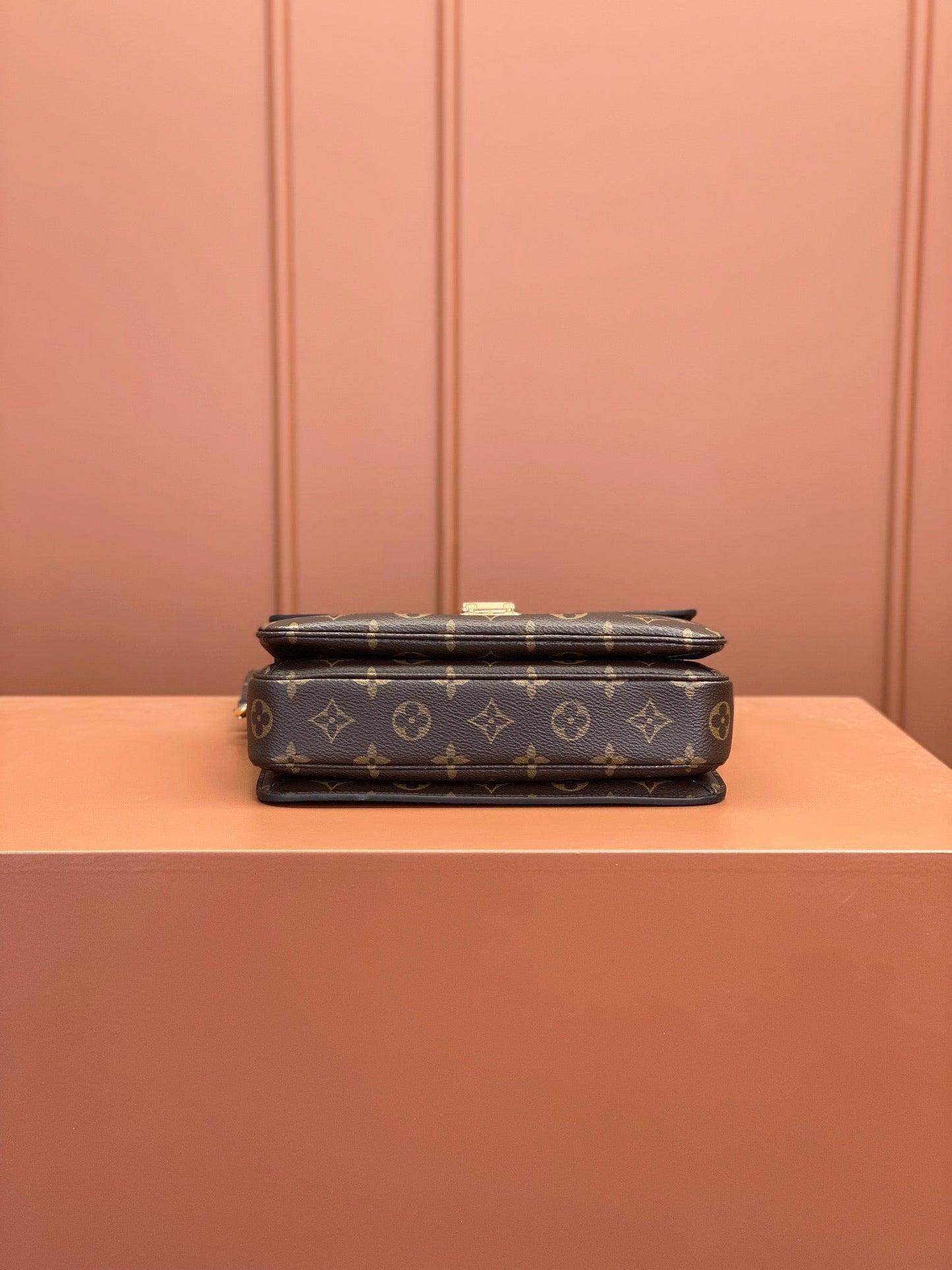 Louis Vuitton Pochette Métis 25 Canvas M44875