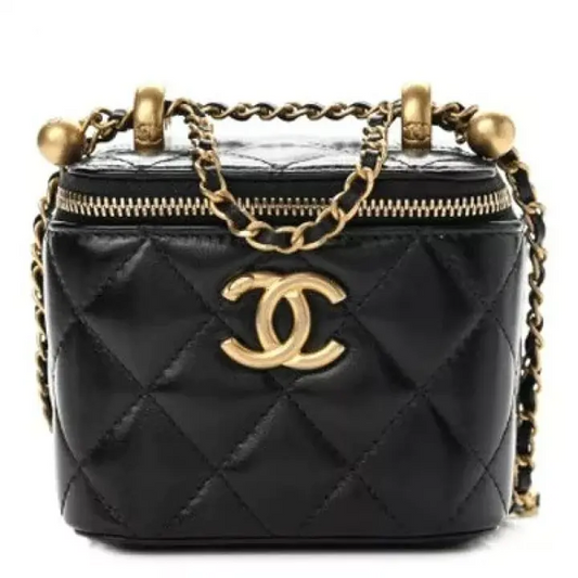 CC Calfskin Quilted Mini Perfect Fit Vanity Case With Chain Black