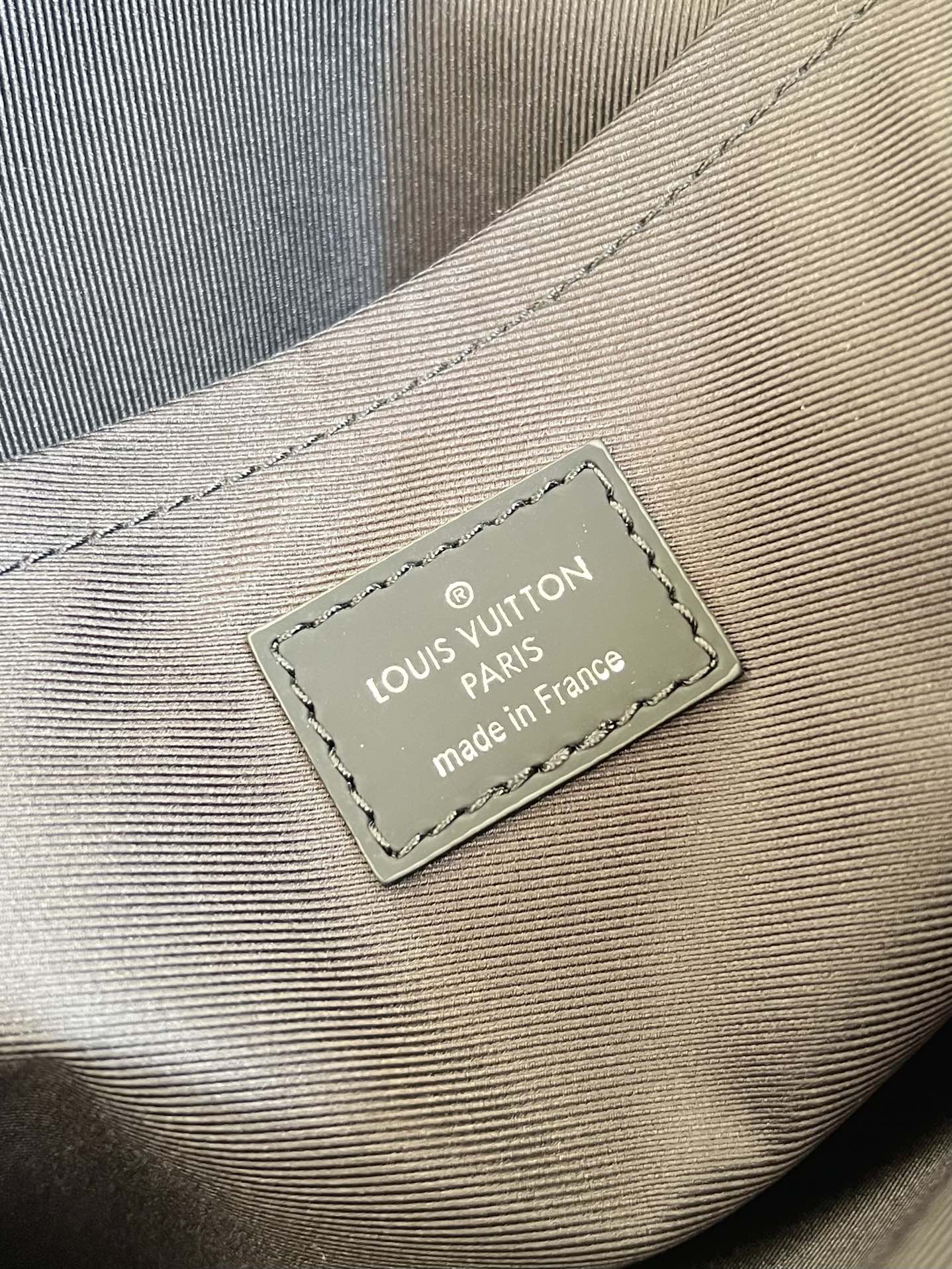 Louis Vuitton Classic Print Bag M62291, 34 x 25 x 2 CM