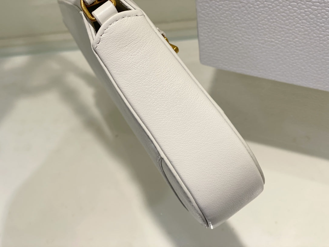 Christian Dior SADDLE SHOULDER POUCH BAG WHITE 20x15x4cm