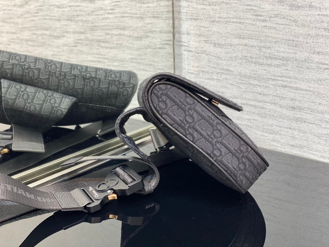 Dior Saddle Crossbody Bag Black 26x19x4.5cm