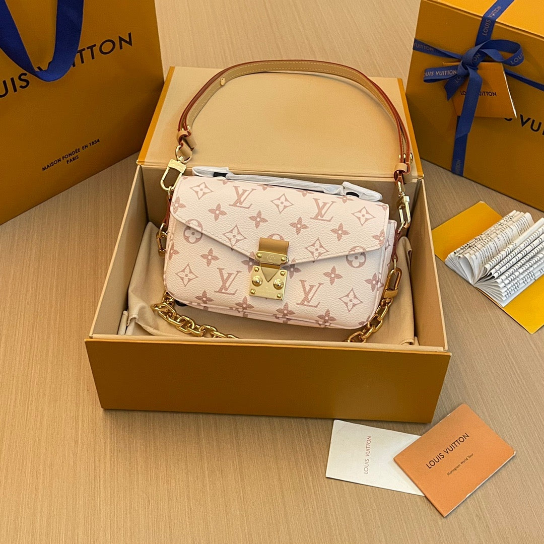 Louis Vuitton LV M46914 POCHETTE MÉTIS EAST WEST Bag 21.5x13.5x6cm