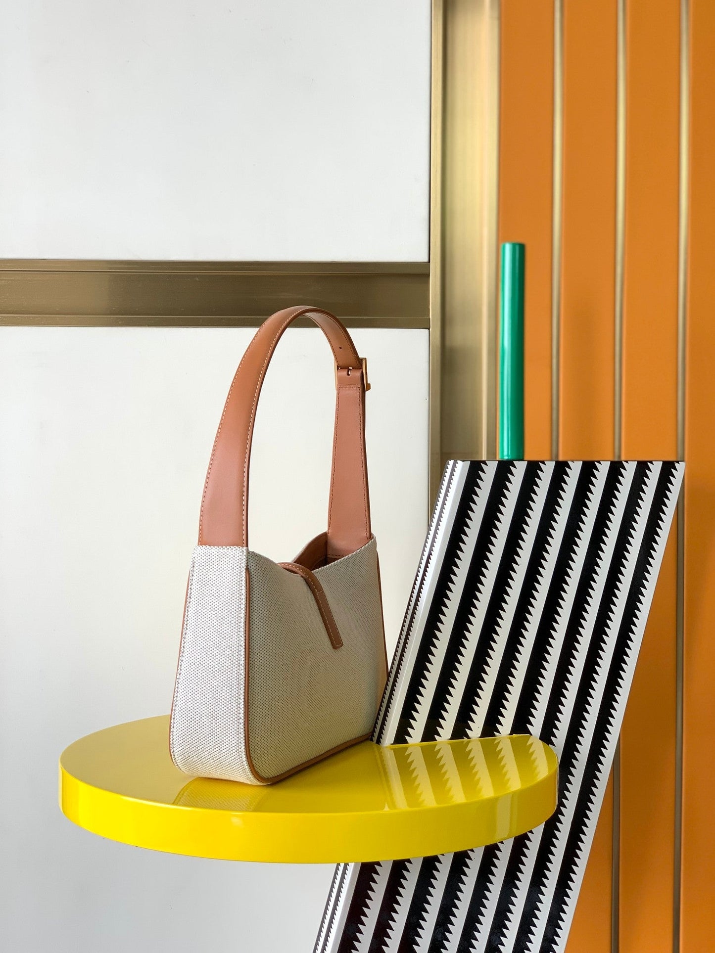 YSL LE 5 ¨¤ 7 in canvas and leather - 23 X 16 X 6.5 CM