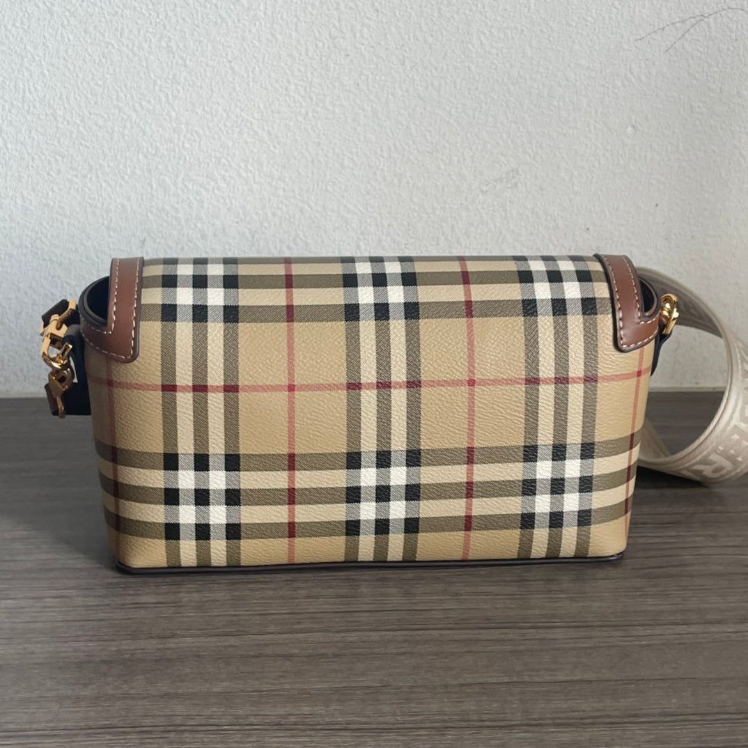 Burberry Shoulder Bag Tofu Bun