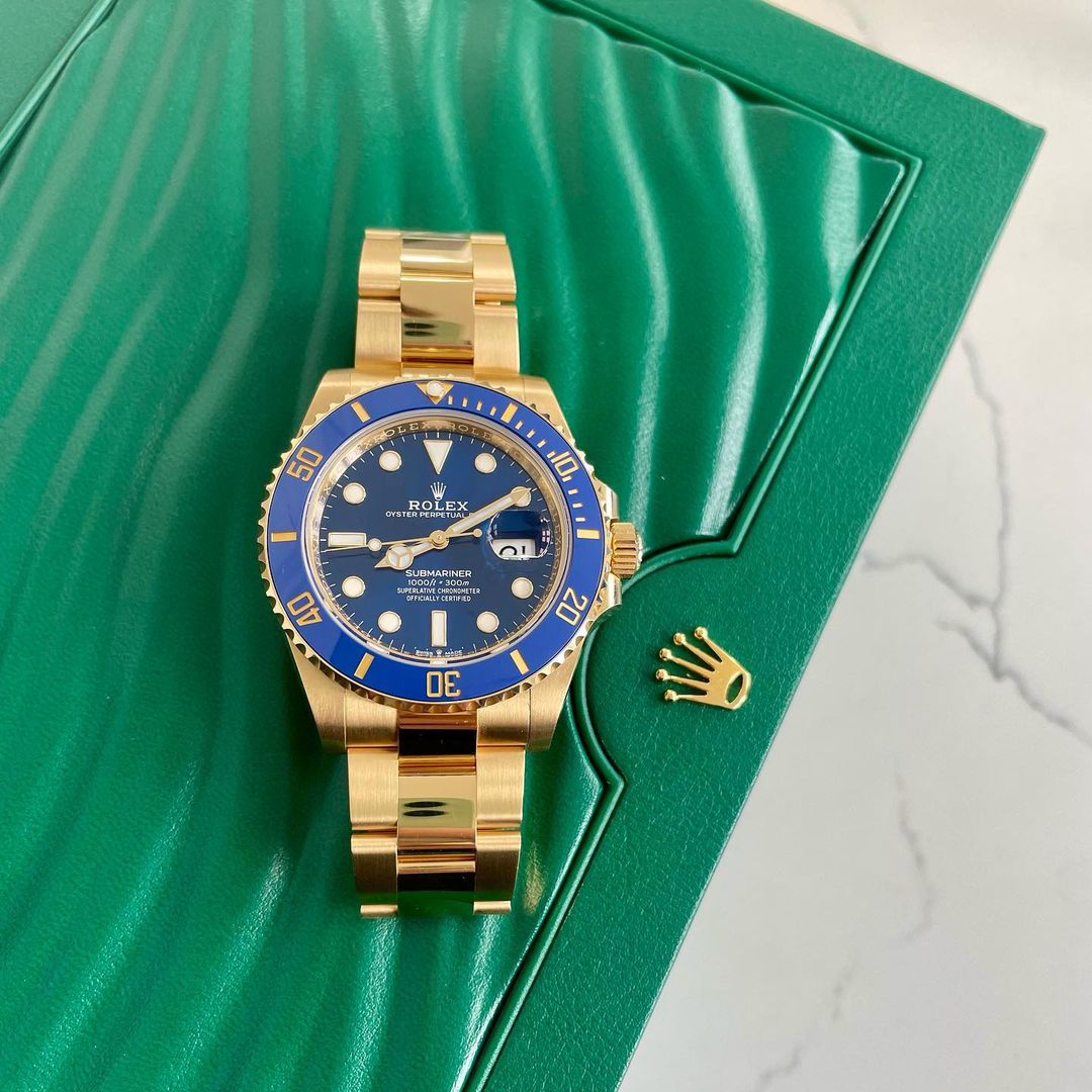 Rlx Perpetual Submariner Date 41mm Blue Dial Yellow Gold 126618LB