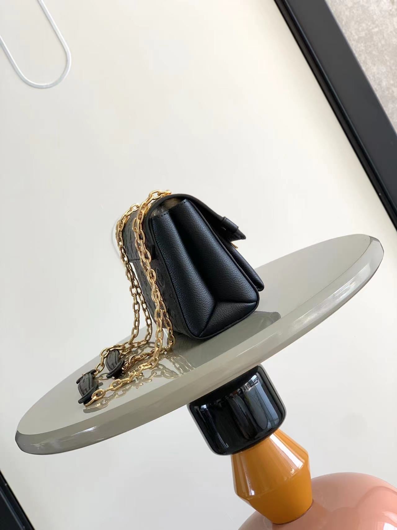 Louis Vuitton LV vavin bb M44550 Bag 21x15x8cm