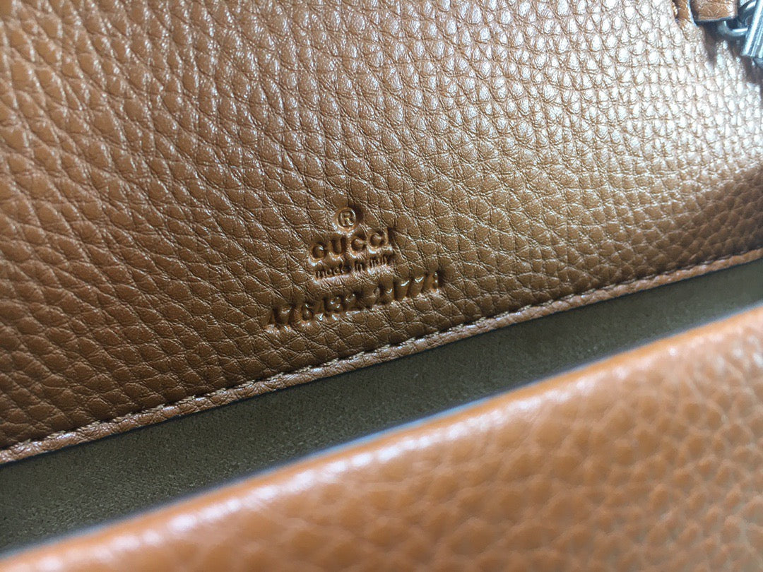 GC315  Mini:6.5x3.9x1.8inch   Small:7.9x6.1x2inch   Medium:11x6.7x3.5inch