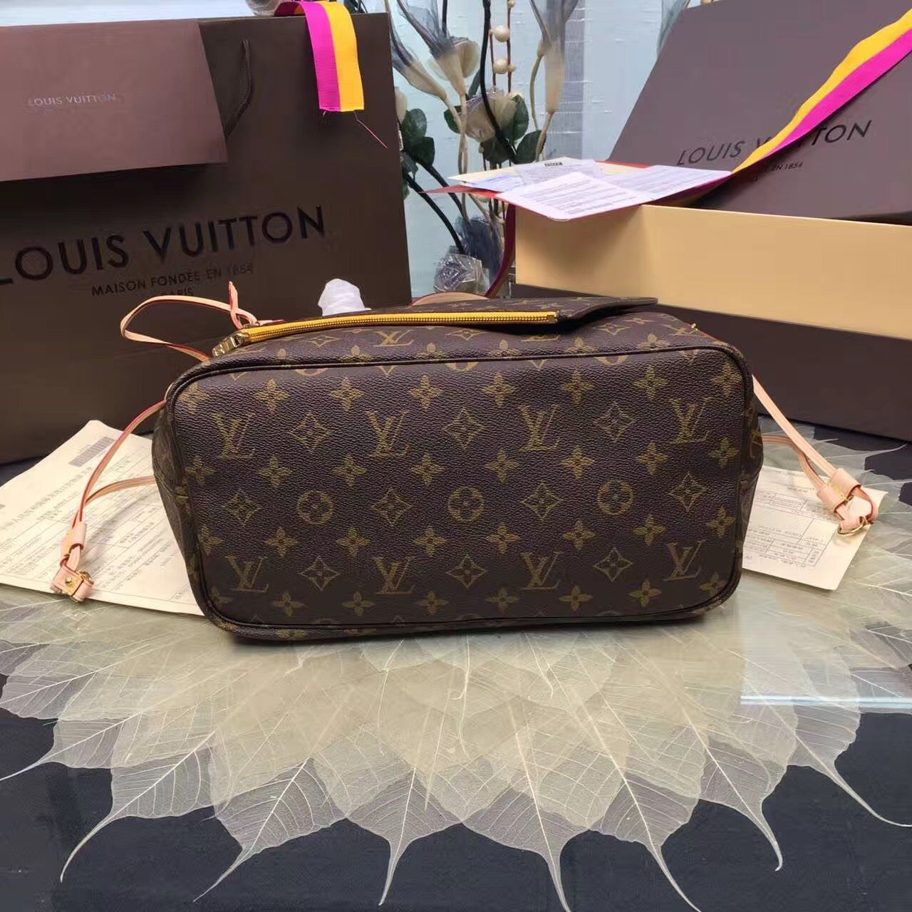 L Neverfull MM Bag Monogram Canvas M40997