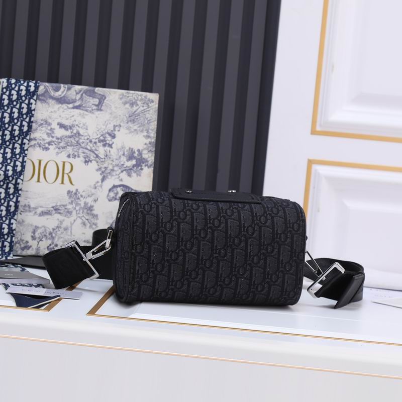 D Lingot man bag  21.5x11x12.5cm