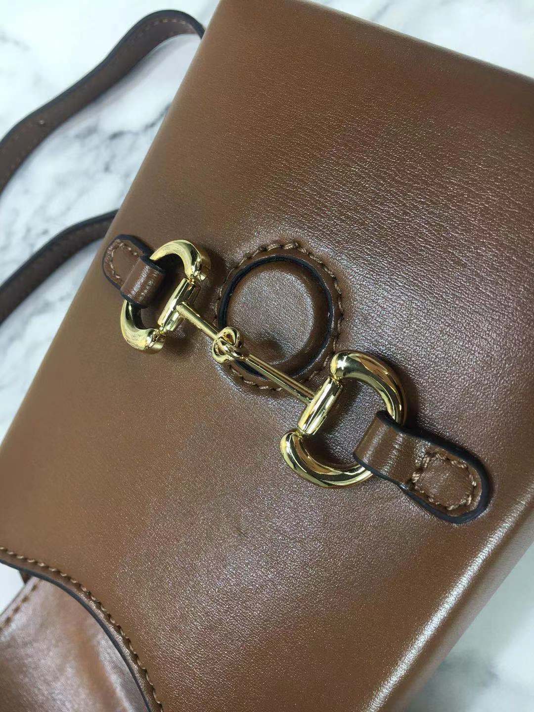 GC259   4.5x6.7x1.6inch