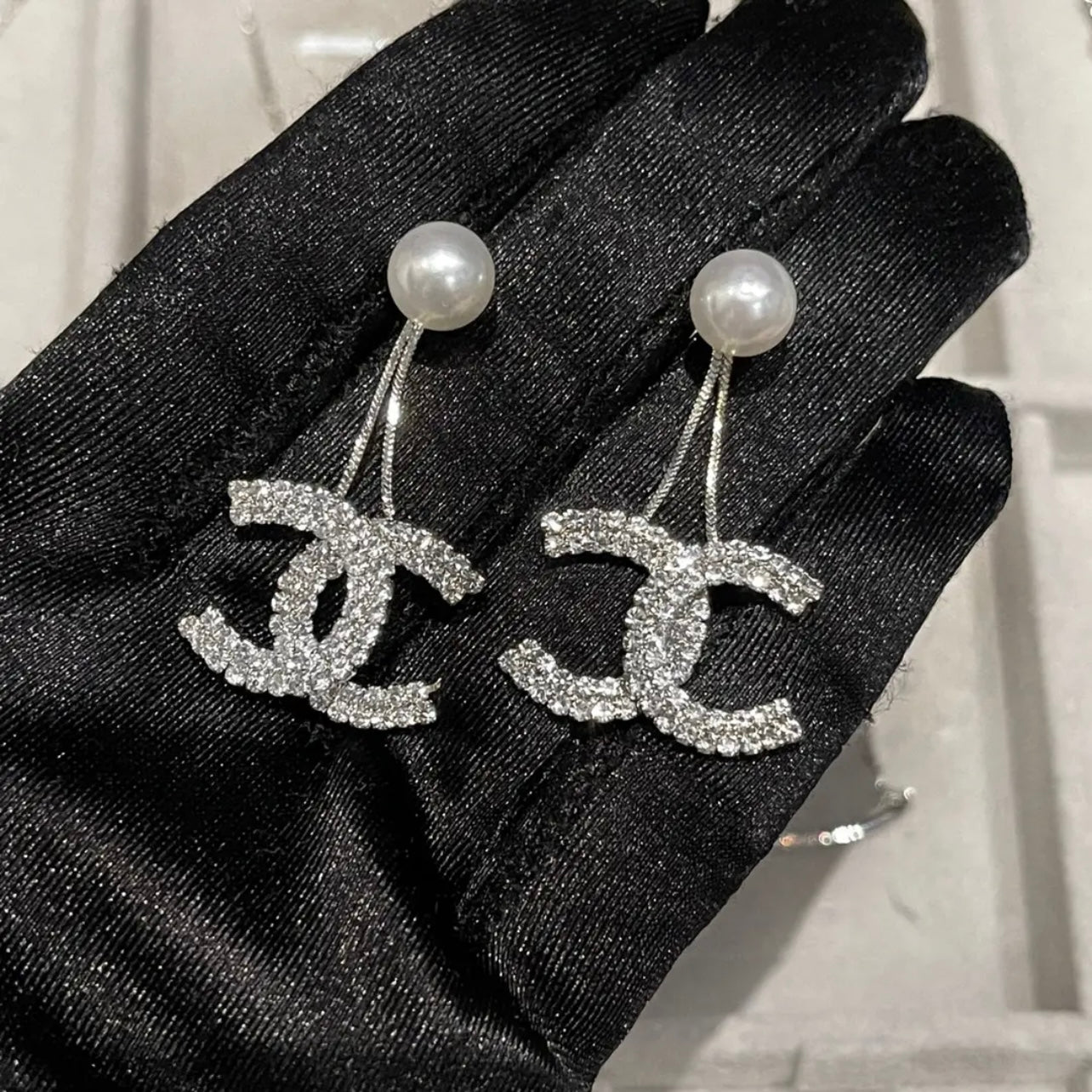 NO.4 Double C earrings