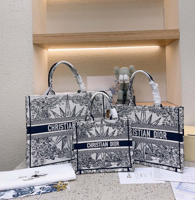 D book tote 42 cm, 36 cm ,26 cm