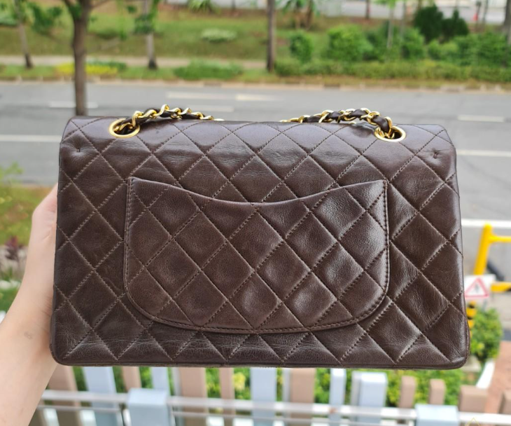 cc Vintage Medium Classic Double Flap Bag in Brown Lambskin