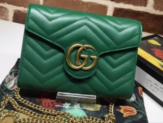 GC432 GG Marmont matelassé mini bag / 8"W x 5"H x 2.5"D