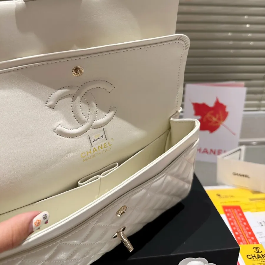 CC CLASSIC FLAP BAG W3817 size: 26*17 CM