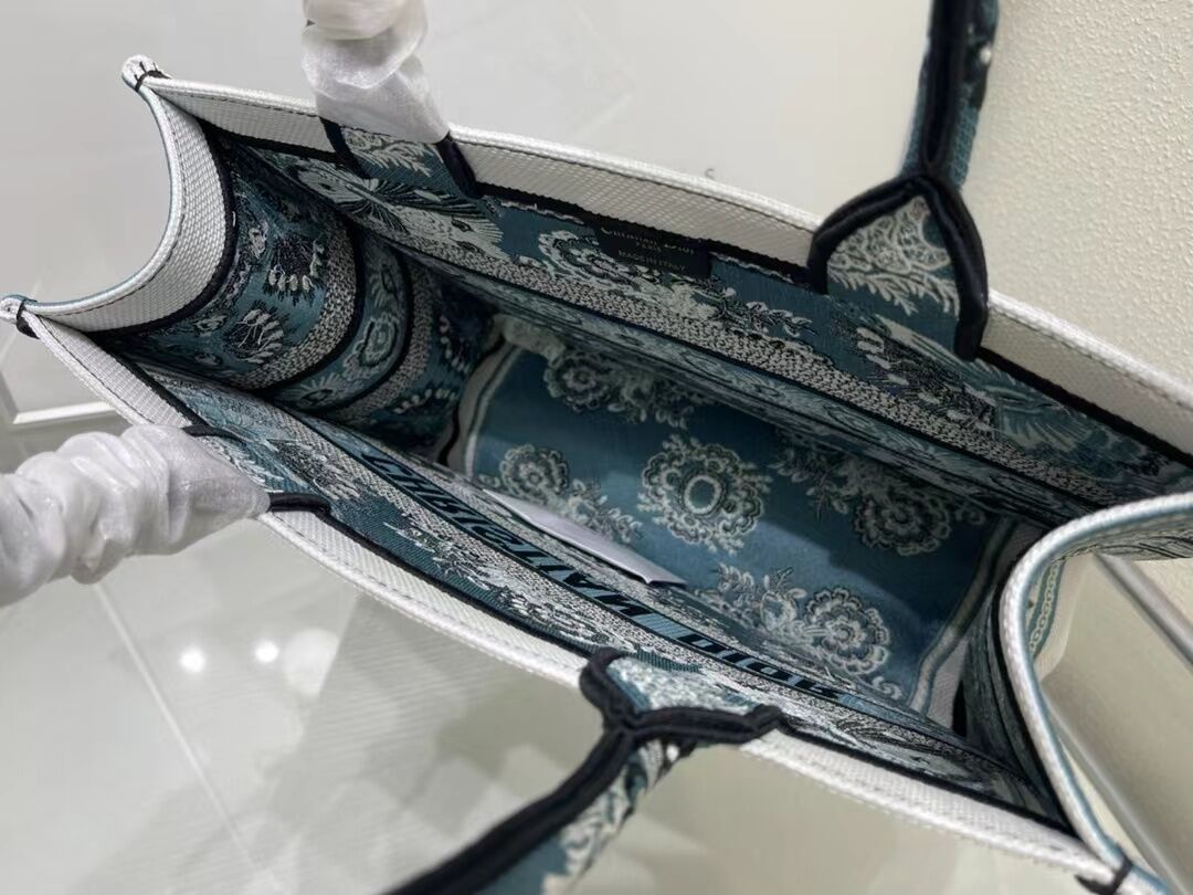 D Book Tote NEW arrival bag