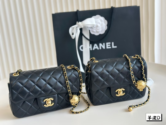 CC new arrival chain bag size  20cm/17cm