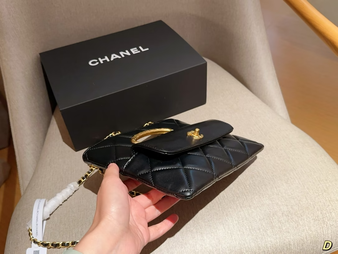 Cc new arrivl 24b bag size:25*20 cm