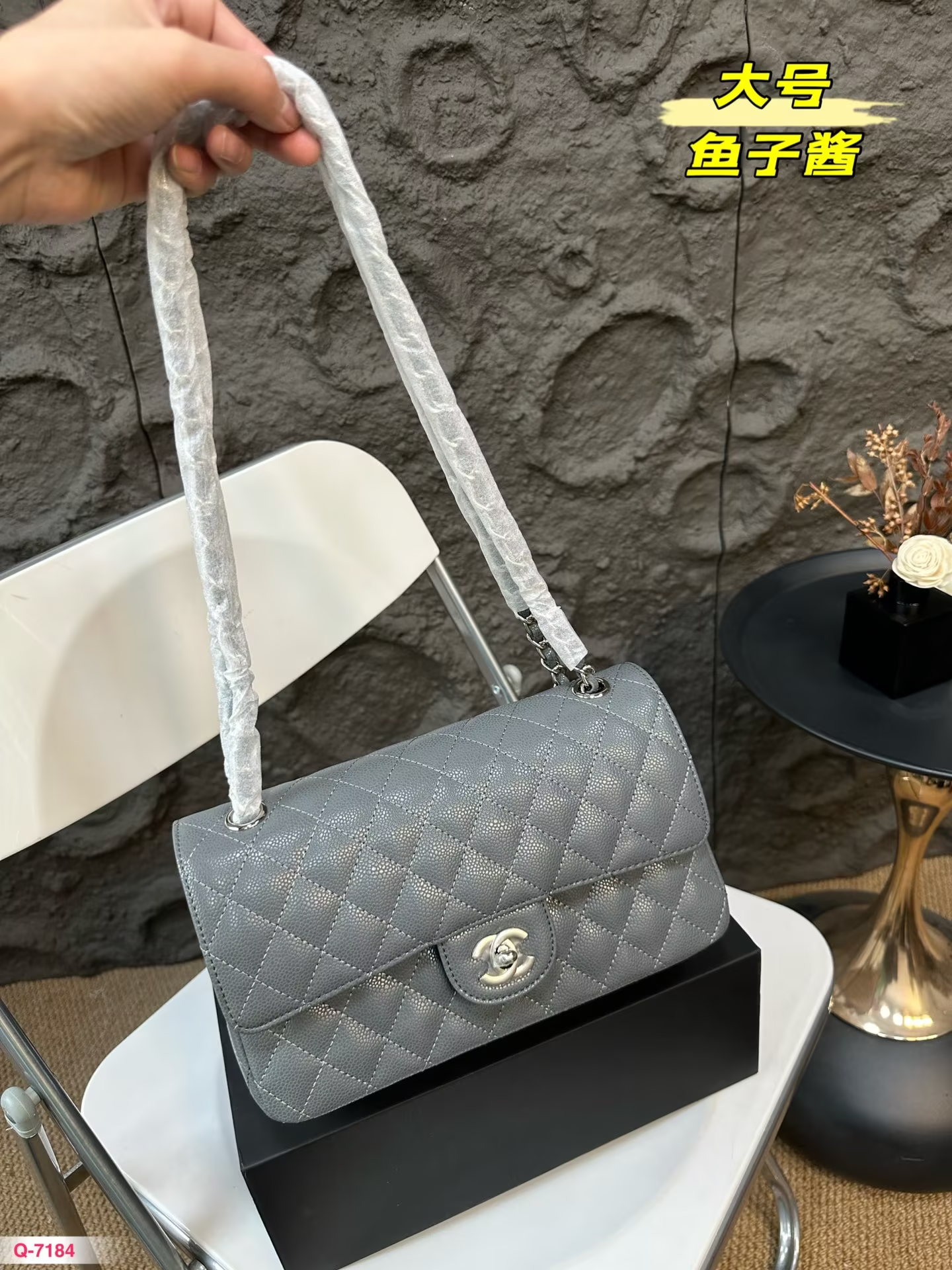 Cc new arrival cf caviar leather bag size: 25* 15 cm