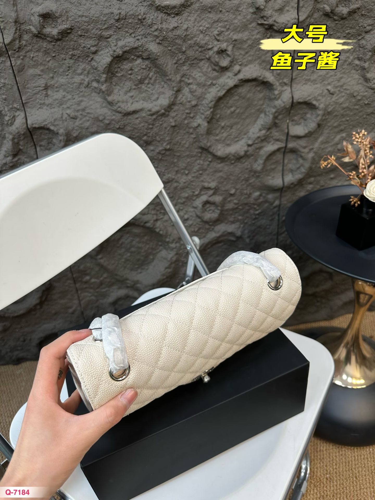 Cc new arrival cf caviar leather bag size: 25* 15 cm