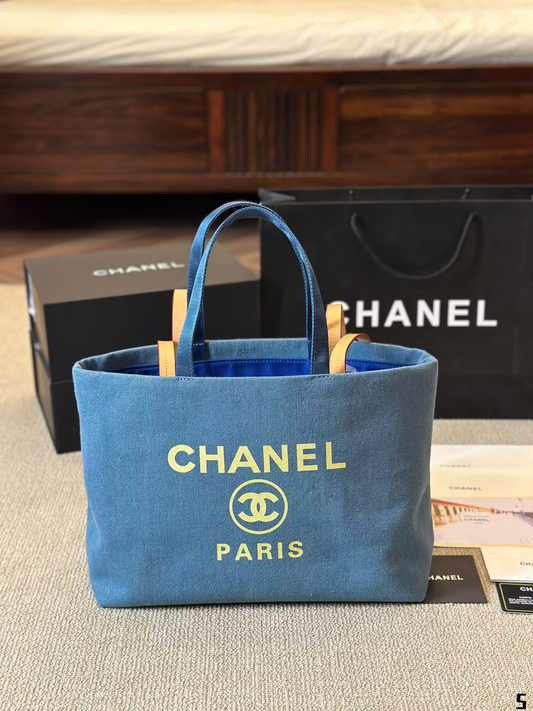 CC new arrival Vintage 24k tote bag size: 33*25 cm