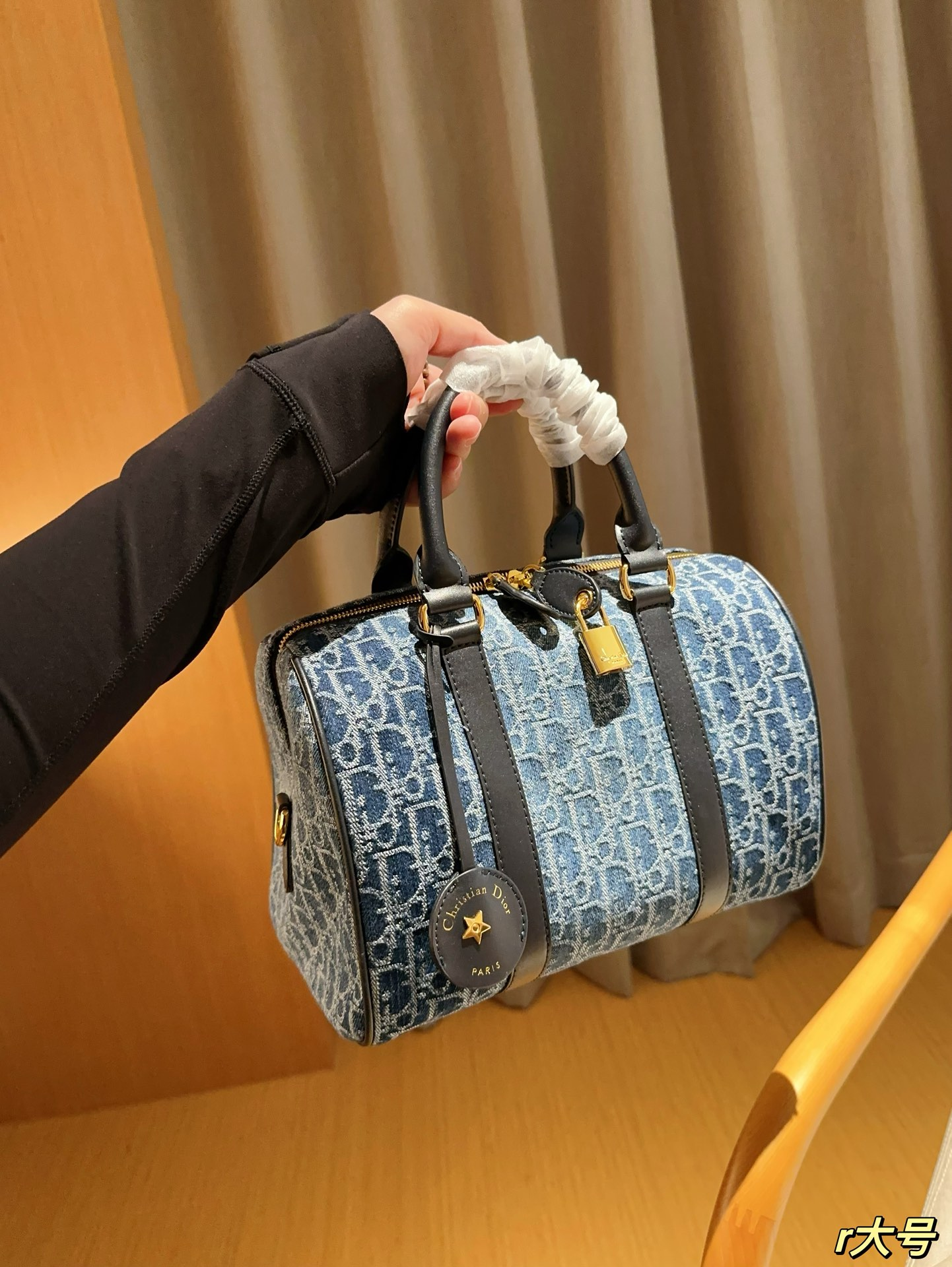 D Groove 20Denim Oblique denim bag