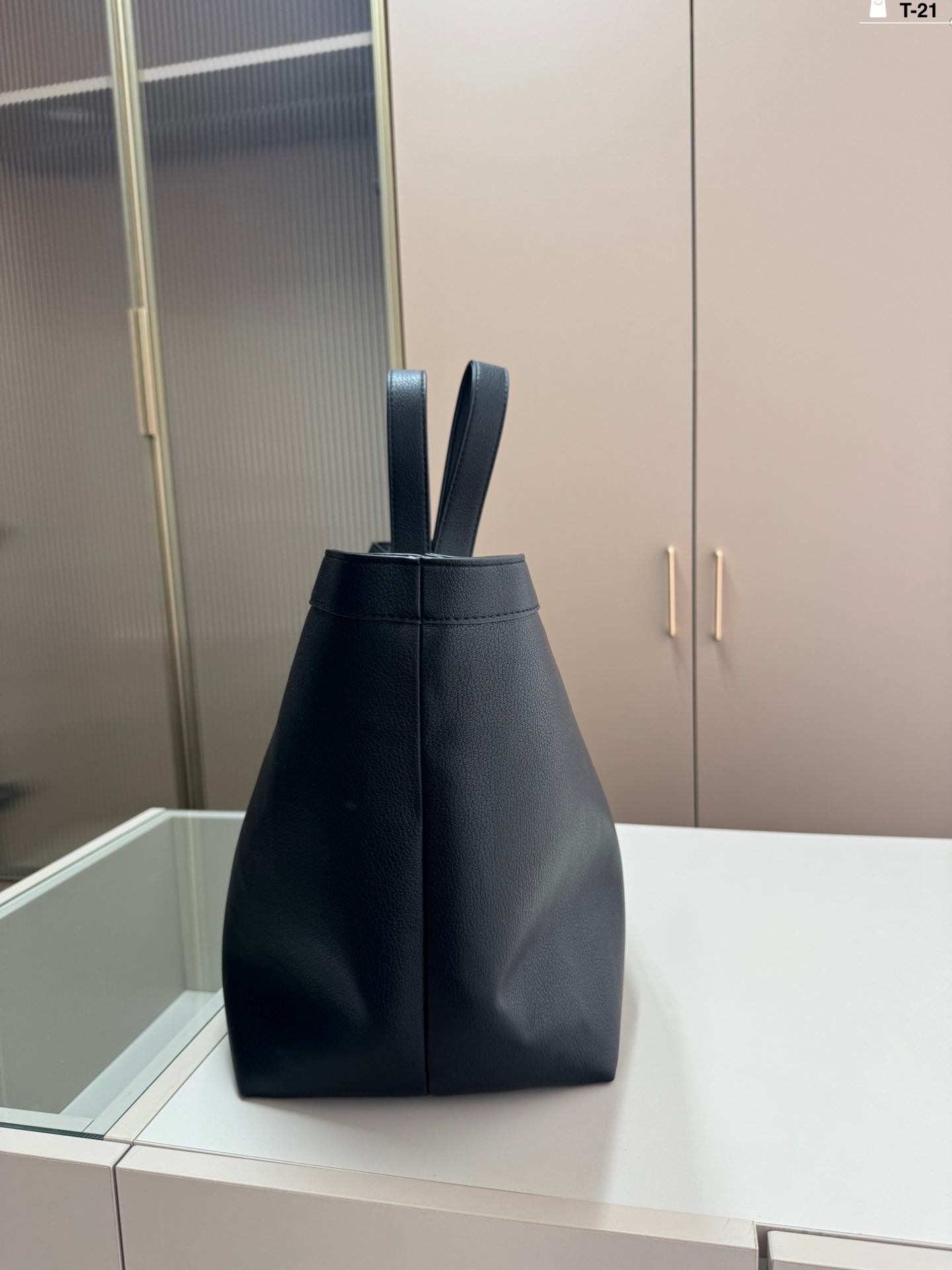 Y new arrival tote bag size: 37.22.34 cm