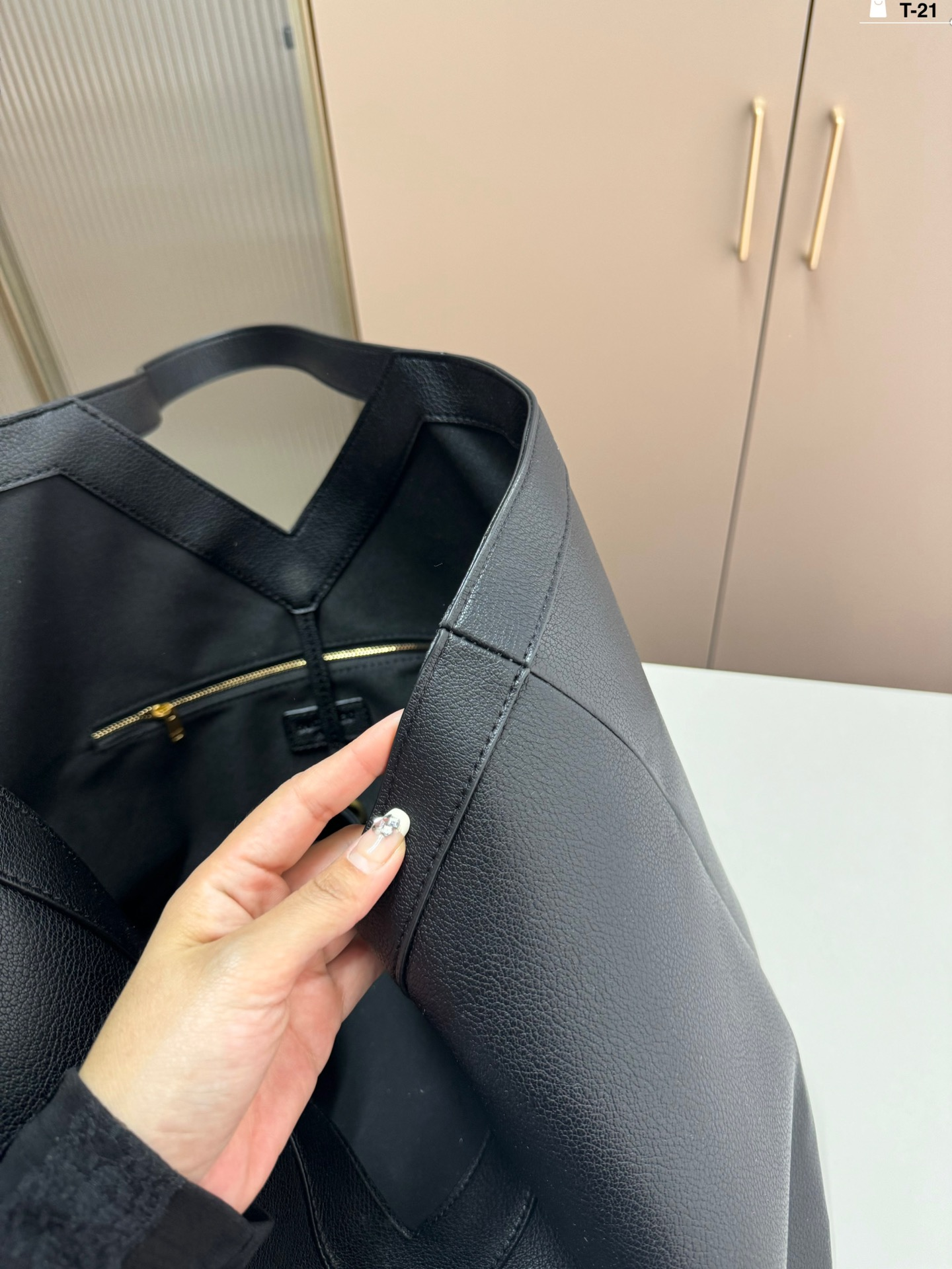 Y new arrival tote bag size: 37.22.34 cm